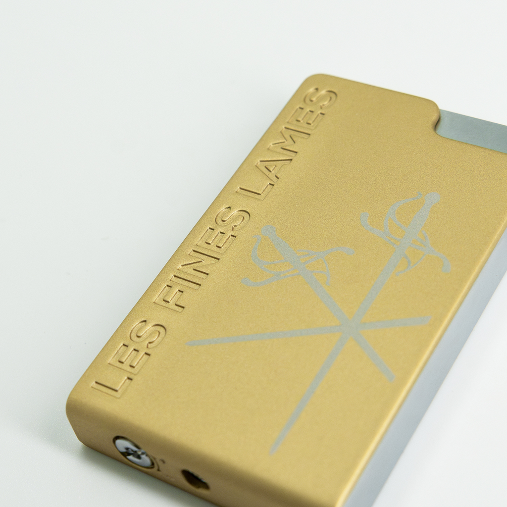 Packshot BRICK Champ - close up .webp