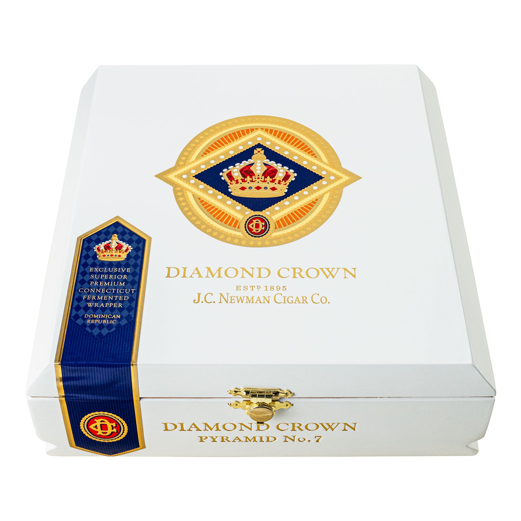 Diamond-Crown-Classic-Pyramid-No.7-Closed-Box.webp