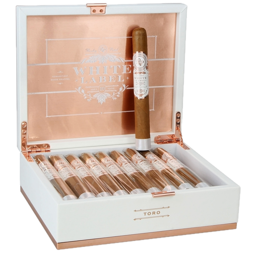 [RP068] ROCKY PATEL WHITE LABEL TORO 20 CIGARS